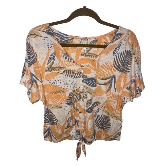 Truself coral leaf patterned top with tie front - Picture 1 of 8